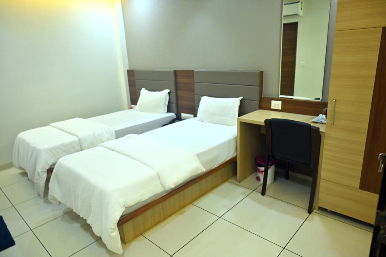 Hotel Aaram Umargam Exterior foto